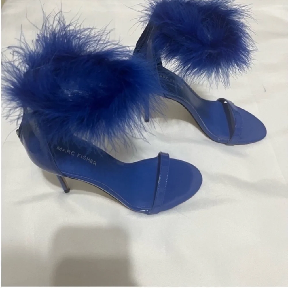 Marc Fisher Genivy Feather sandals - Picture 3 of 9